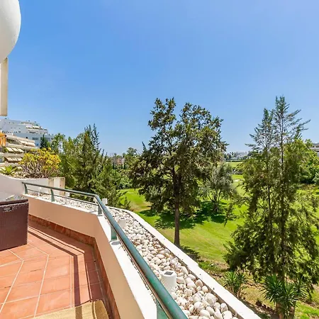 Oasis Frente Al Golf Guadalmina Alta Marbella
