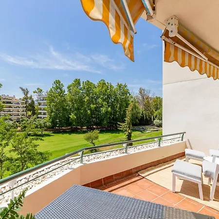 Oasis Frente Al Golf Guadalmina Alta Apartment Marbella